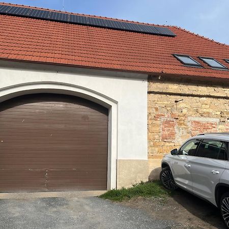 Ubytovani 1Kk Ve Zlonicich Slaný Екстериор снимка